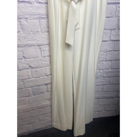 Vince Camuto Ivory Cream Sleeveless 1 Piece Romper Jumpsuit w/ Tie Belt SZ 6 - Picture 3 of 7